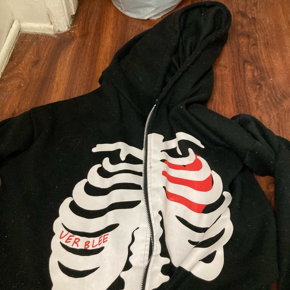 women's black crop hoodie Pomo skeleton